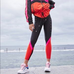 ❤️♠️PE NATION EN-GARDE LEGGINGS SIZE M